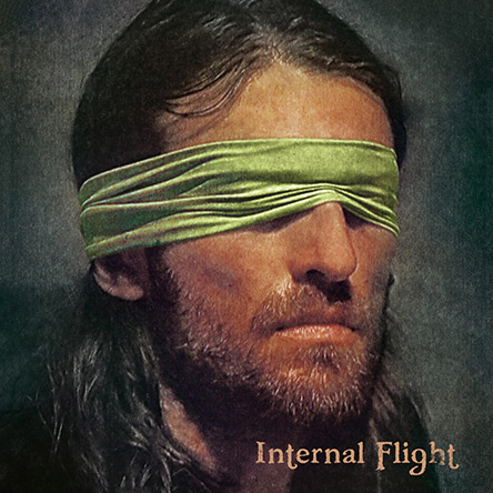 Estas Tonne – Internal Flight