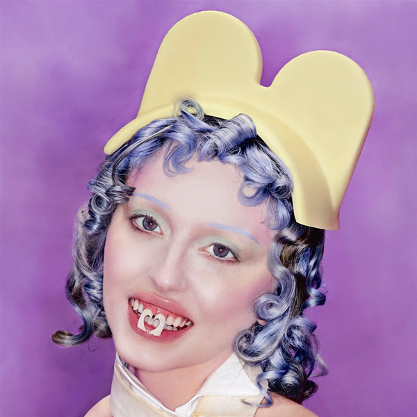 Ashnikko – Smoochies