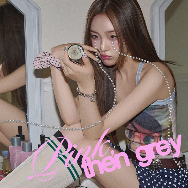 闵智云 – Pink, then grey