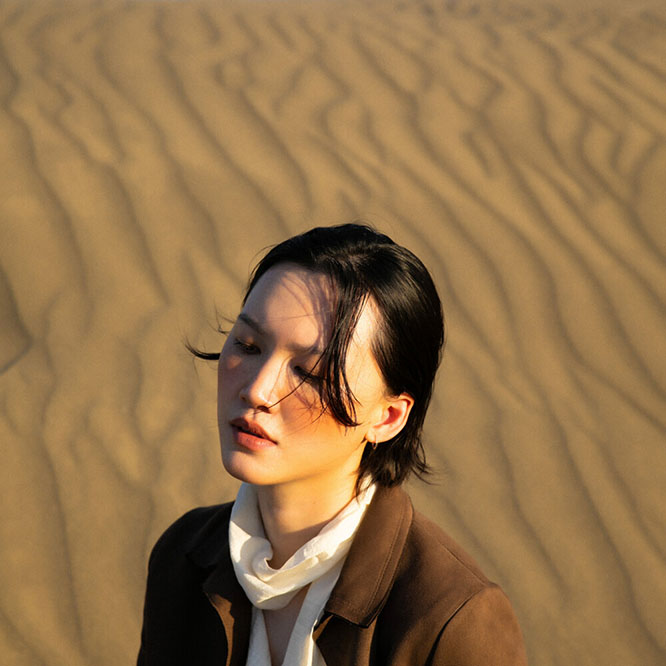 令晴 Lynn – 冷水